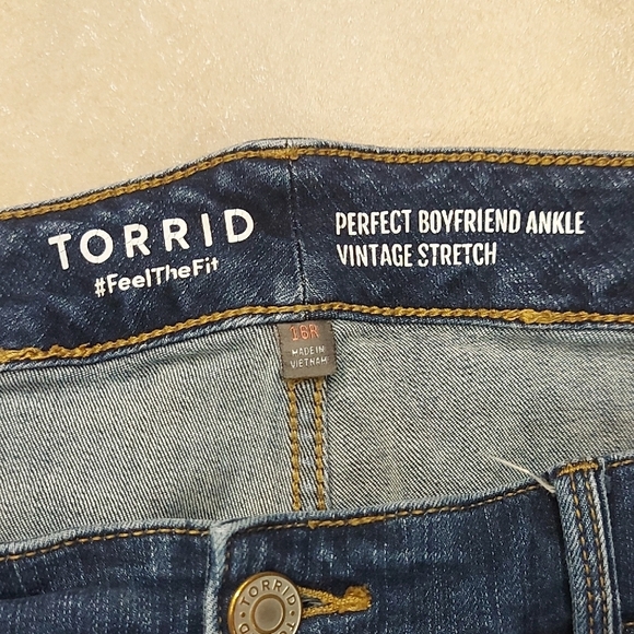 Torrid Indigo Boyfriend Ankle Jeans - Picture 2 of 5